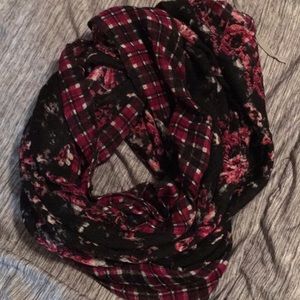 Infinity scarf